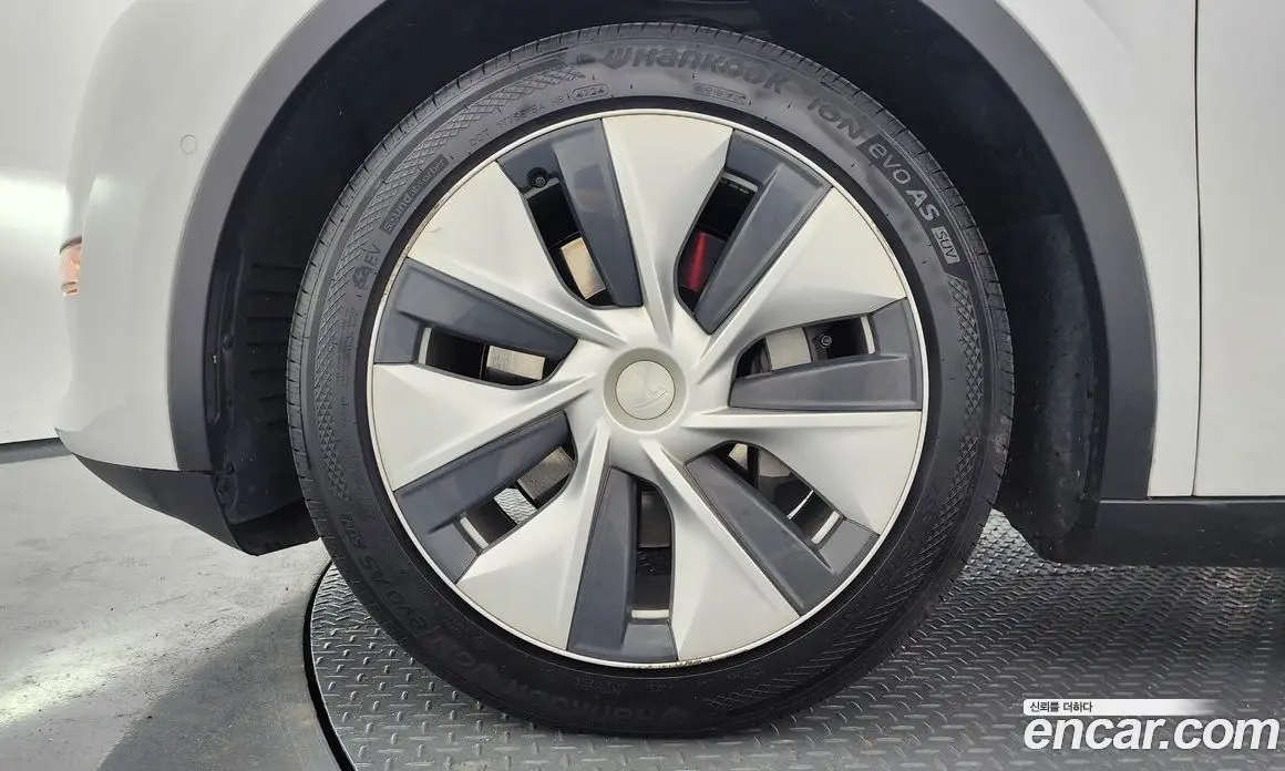Tesla Model Y 2021 0.2 автомат (гидро), фото 5