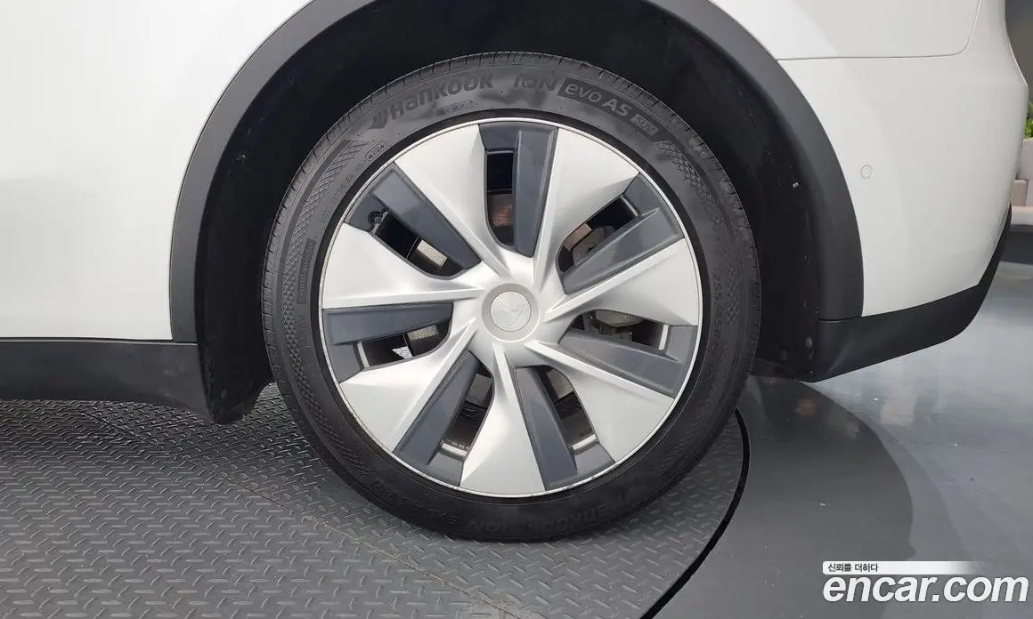 Tesla Model Y 2021 0.2 автомат (гидро), фото 7