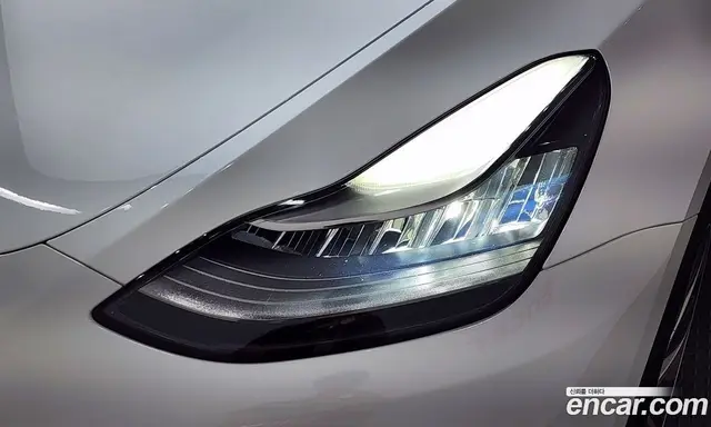Tesla Model Y 2021 0.2 автомат (гидро), миниатюра 8