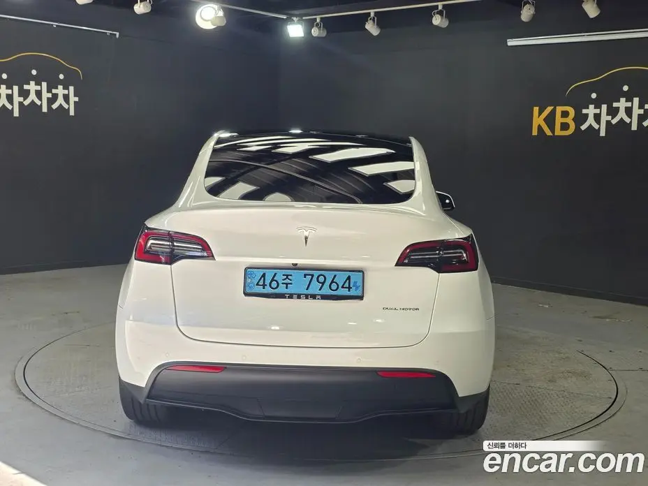 Tesla Model Y 2022 0.2 автомат (гидро), фото 4
