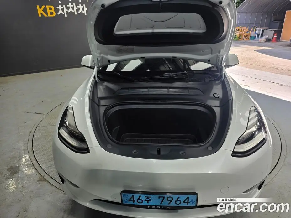 Tesla Model Y 2022 0.2 автомат (гидро), фото 6
