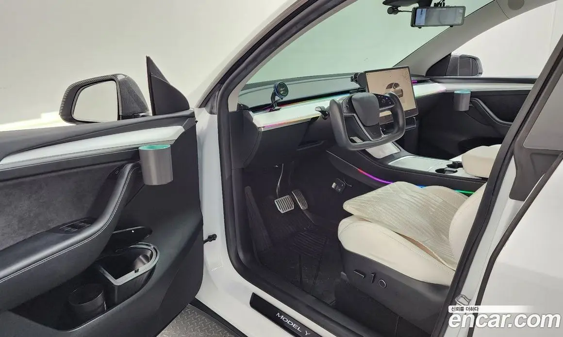Tesla Model Y 2023 0.2 автомат (гидро), фото 13