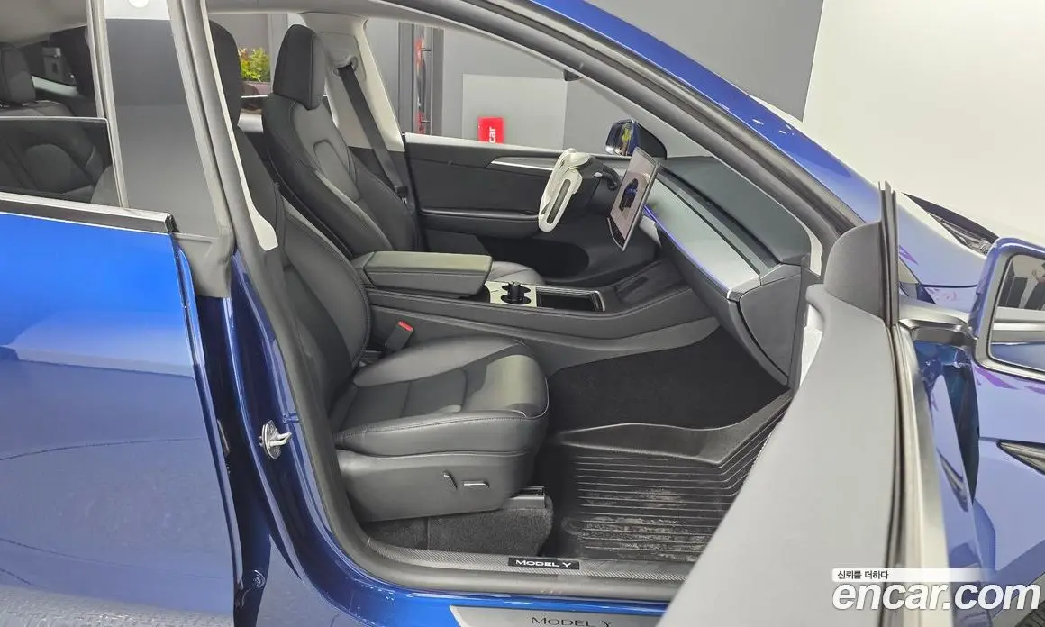 Tesla Model Y 2024 0.2 автомат (гидро), фото 18