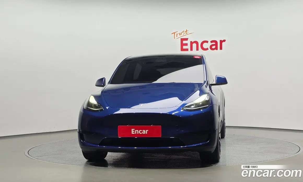 Tesla Model Y 2024 0.2 автомат (гидро), фото 3