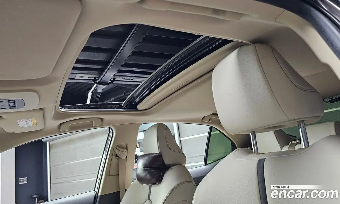 Toyota Camry 2022 2.5 автомат (гидро), фото 25