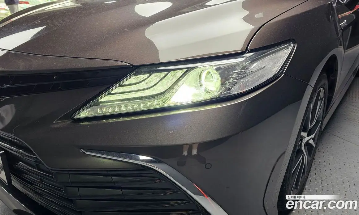 Toyota Camry 2022 2.5 автомат (гидро), фото 8