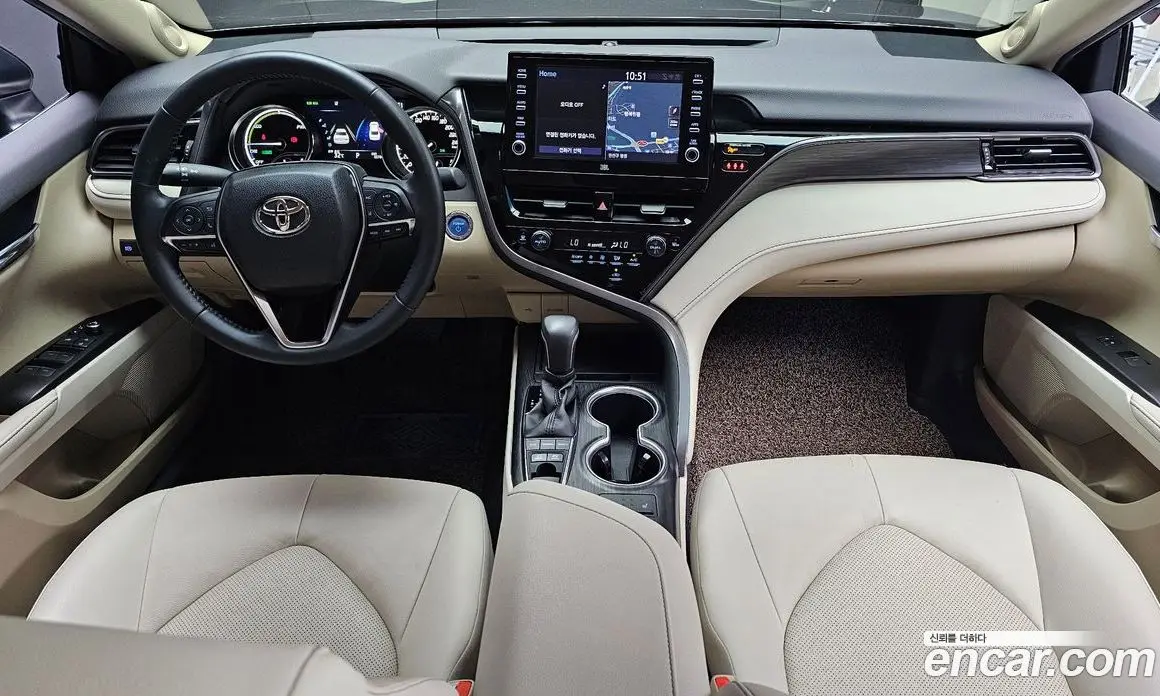 Toyota Camry 2022 2.5 автомат (гидро), фото 10