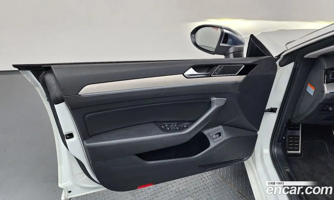 Volkswagen Arteon 2019 2.0 автомат (гидро), фото 14