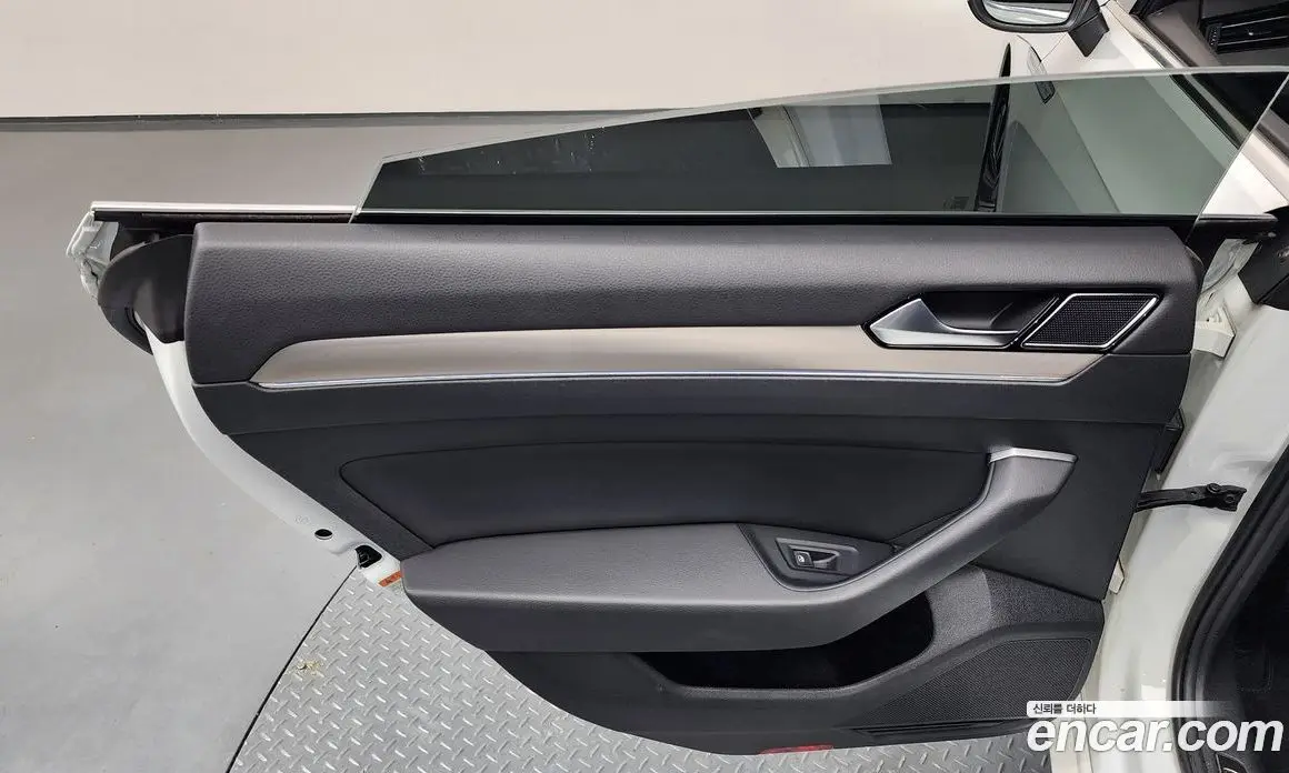 Volkswagen Arteon 2019 2.0 автомат (гидро), фото 15