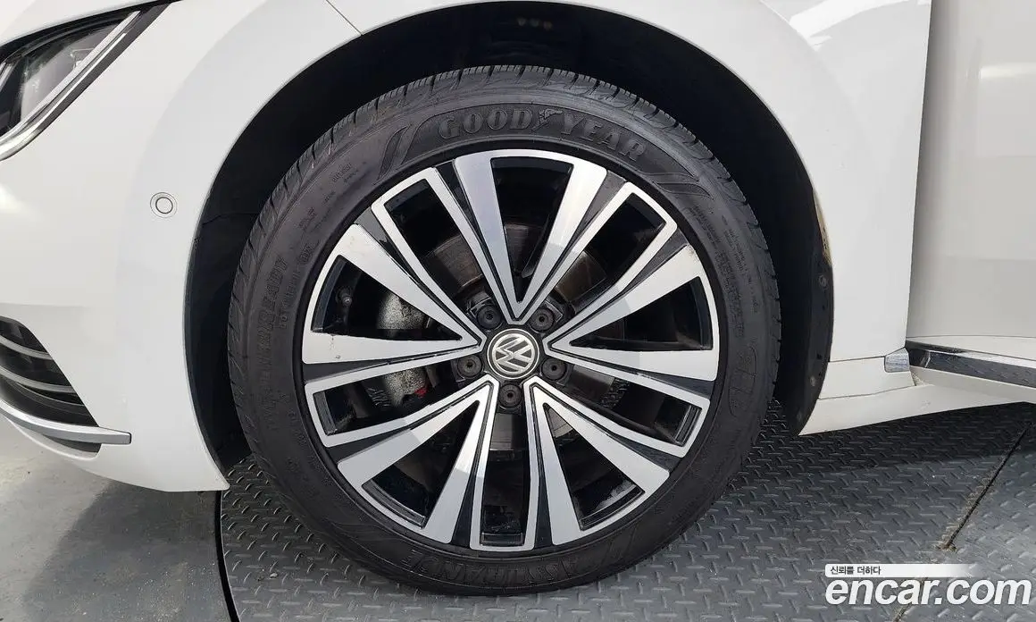 Volkswagen Arteon 2019 2.0 автомат (гидро), фото 5