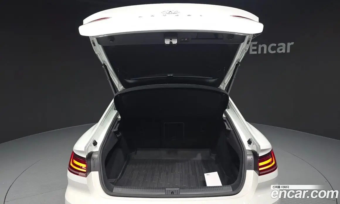 Volkswagen Arteon 2019 2.0 автомат (гидро), фото 20