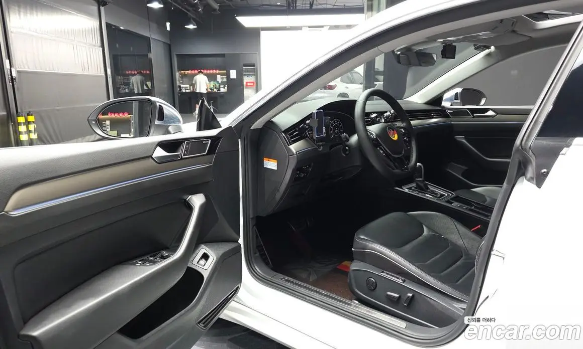 Volkswagen Arteon 2019 2.0 автомат (гидро), фото 10