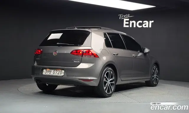 Volkswagen Golf 2016 2.0 автомат (гидро), миниатюра 2