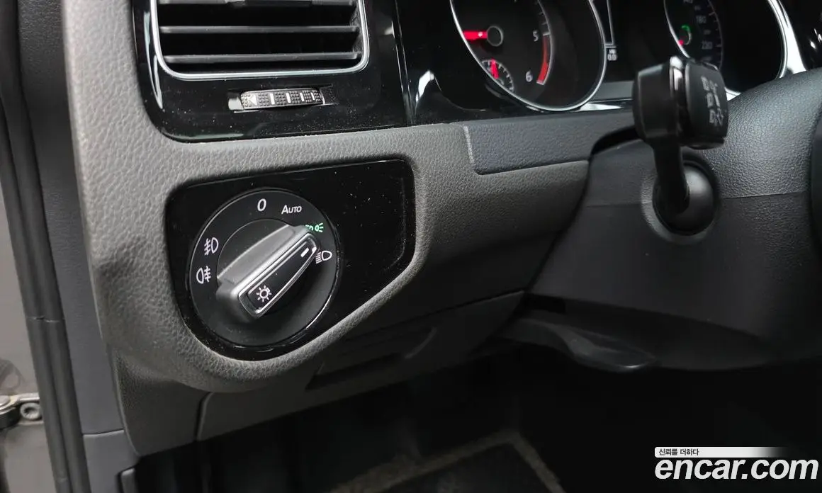 Volkswagen Golf 2016 2.0 автомат (гидро), фото 17