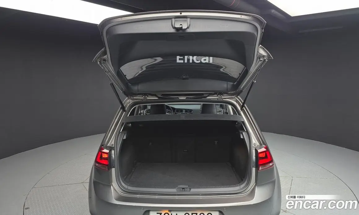 Volkswagen Golf 2016 2.0 автомат (гидро), фото 20