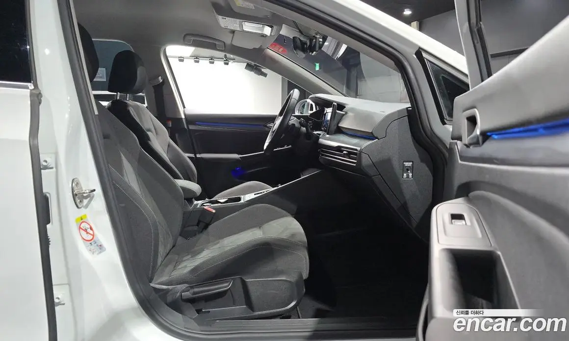 Volkswagen Golf 2022 2.0 автомат (гидро), фото 16