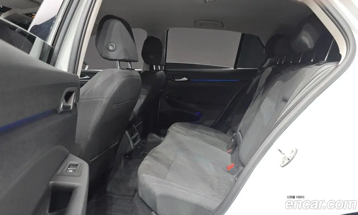 Volkswagen Golf 2022 2.0 автомат (гидро), фото 18