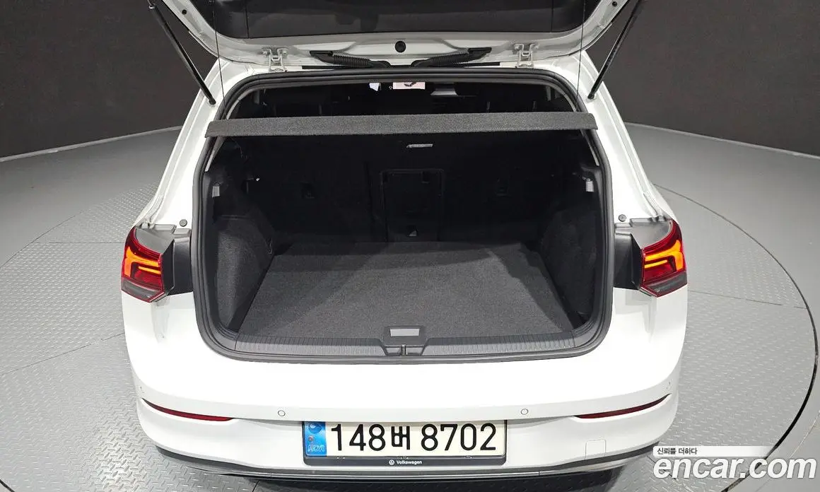 Volkswagen Golf 2022 2.0 автомат (гидро), фото 26