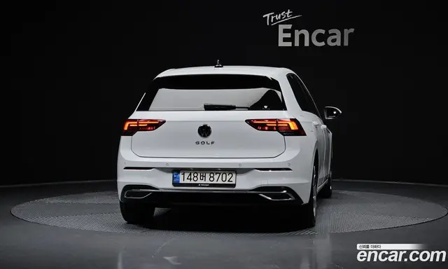 Volkswagen Golf 2022 2.0 автомат (гидро), миниатюра 4