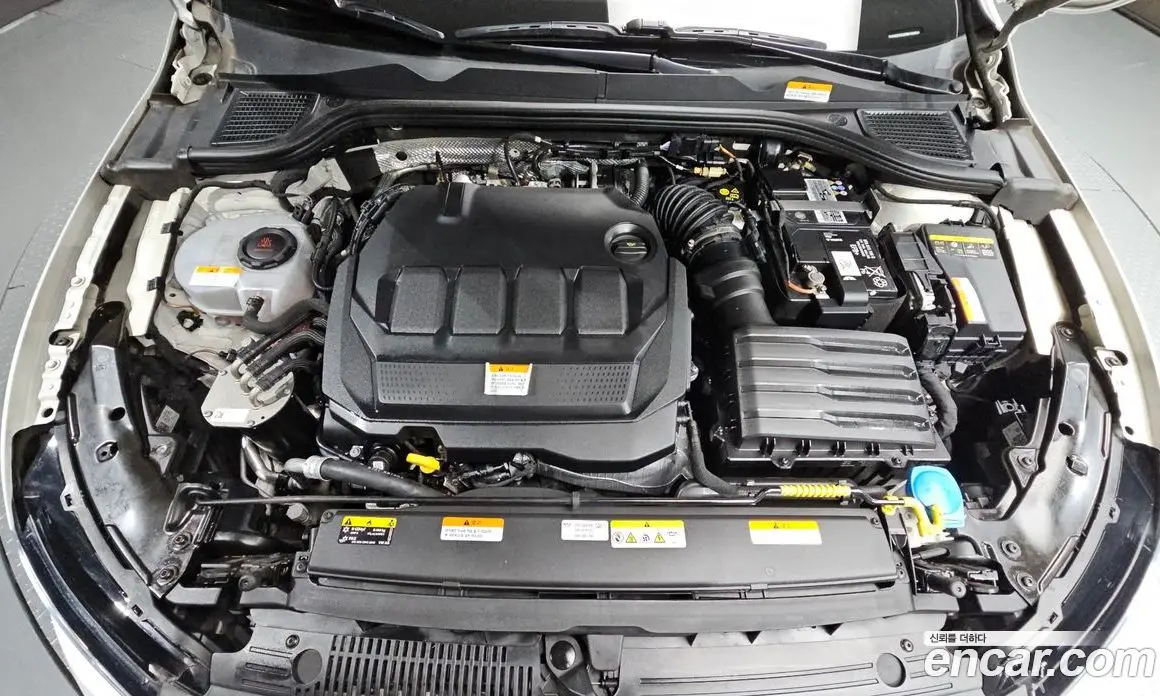 Volkswagen Golf 2022 2.0 автомат (гидро), фото 6