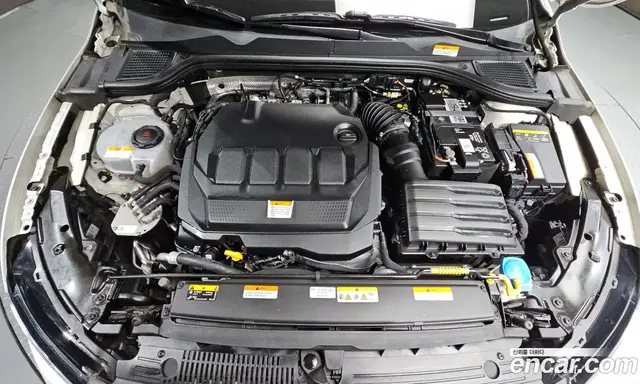 Volkswagen Golf 2022 2.0 автомат (гидро), миниатюра 6