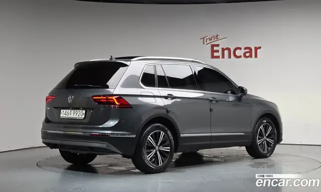 Volkswagen Tiguan 2020 2.0 автомат (гидро), миниатюра 2
