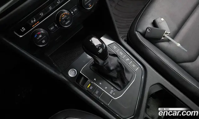 Volkswagen Tiguan 2020 2.0 автомат (гидро), миниатюра 12