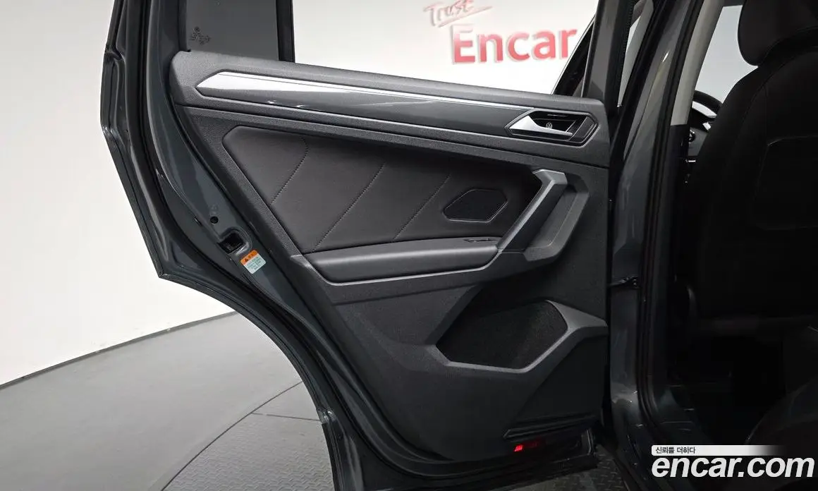 Volkswagen Tiguan 2020 2.0 автомат (гидро), фото 15