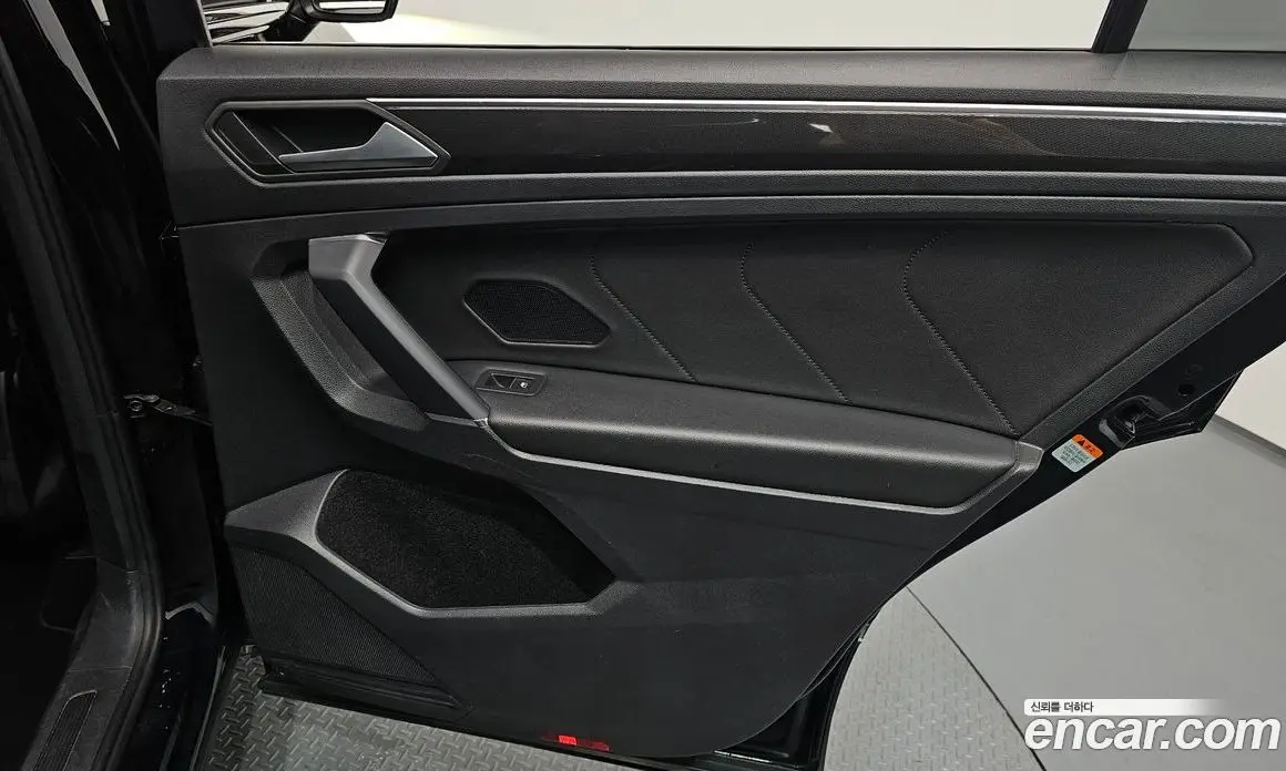 Volkswagen Tiguan 2020 2.0 автомат (гидро), фото 15