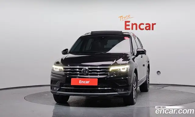 Volkswagen Tiguan 2020 2.0 автомат (гидро), миниатюра 3