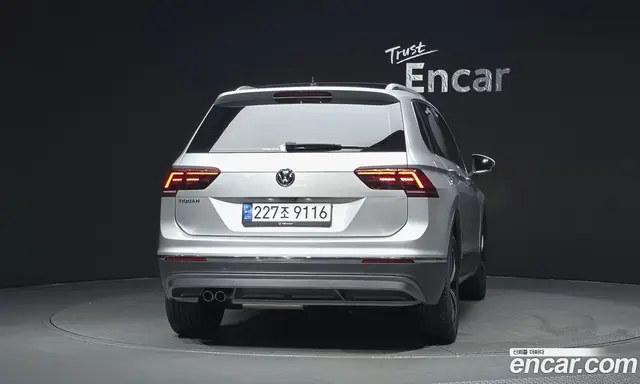 Volkswagen Tiguan 2020 2.0 автомат (гидро), миниатюра 4