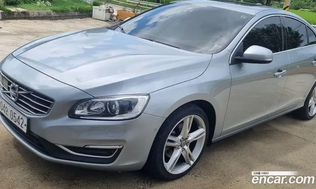 Volvo S60 2016 2.0 автомат (гидро), миниатюра 1