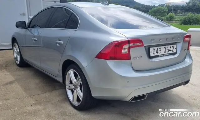Volvo S60 2016 2.0 автомат (гидро), миниатюра 2