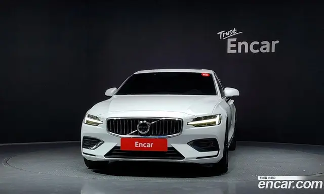 Volvo S60 2021 2.0 автомат (гидро), миниатюра 3