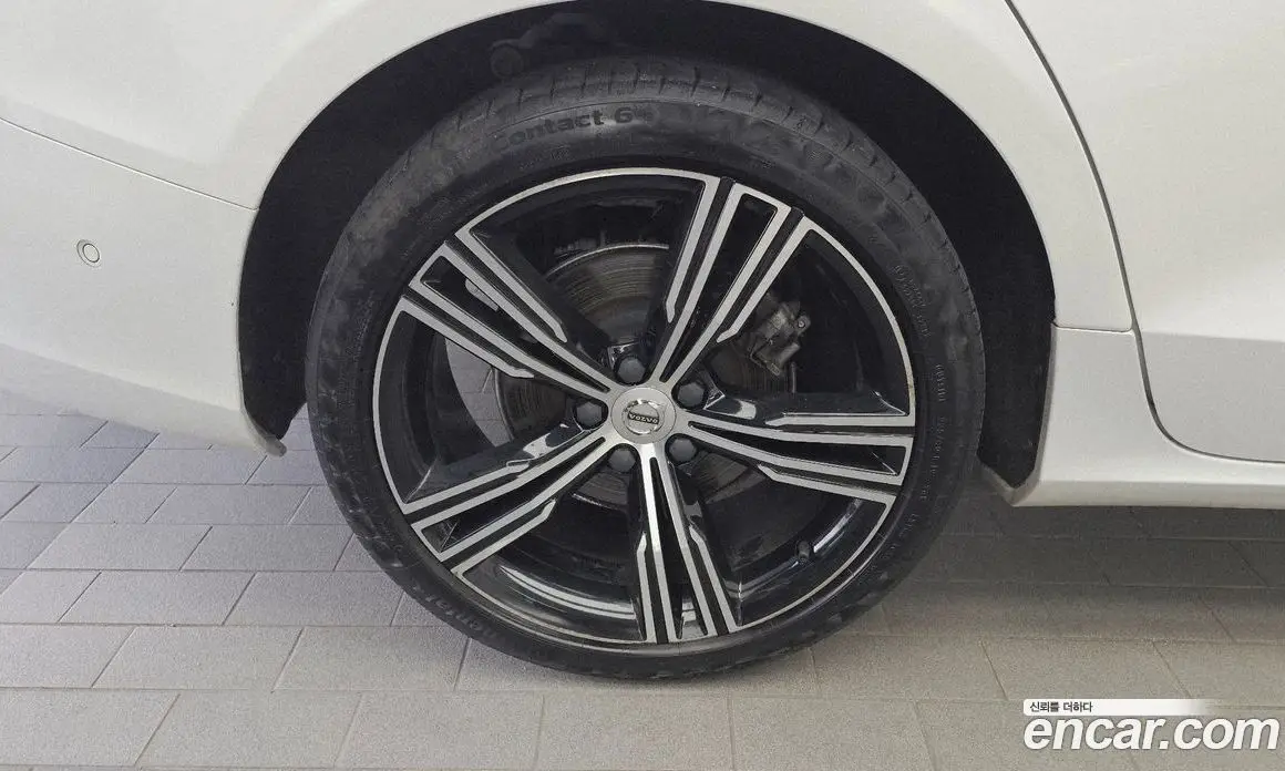 Volvo S60 2021 2.0 автомат (гидро), фото 5