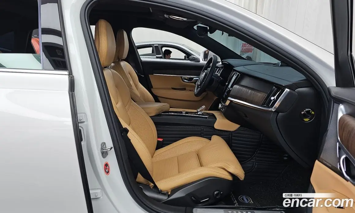 Volvo S90 2024 2.0 автомат (гидро), фото 17