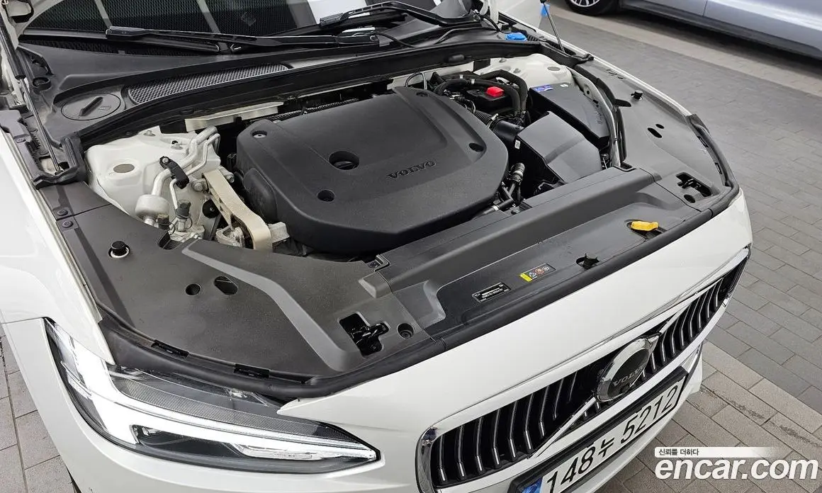 Volvo S90 2024 2.0 автомат (гидро), фото 6