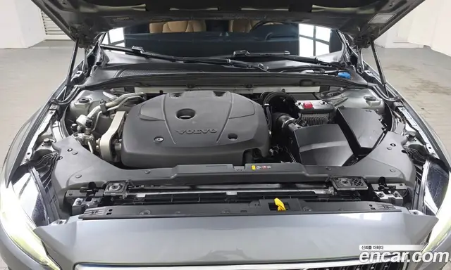 Volvo V60 2019 2.0 автомат (гидро), миниатюра 6