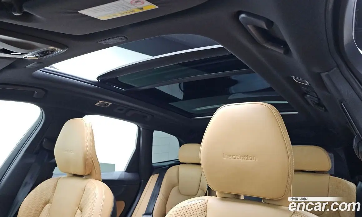 Volvo XC60 2019 2.0 автомат (гидро), фото 19