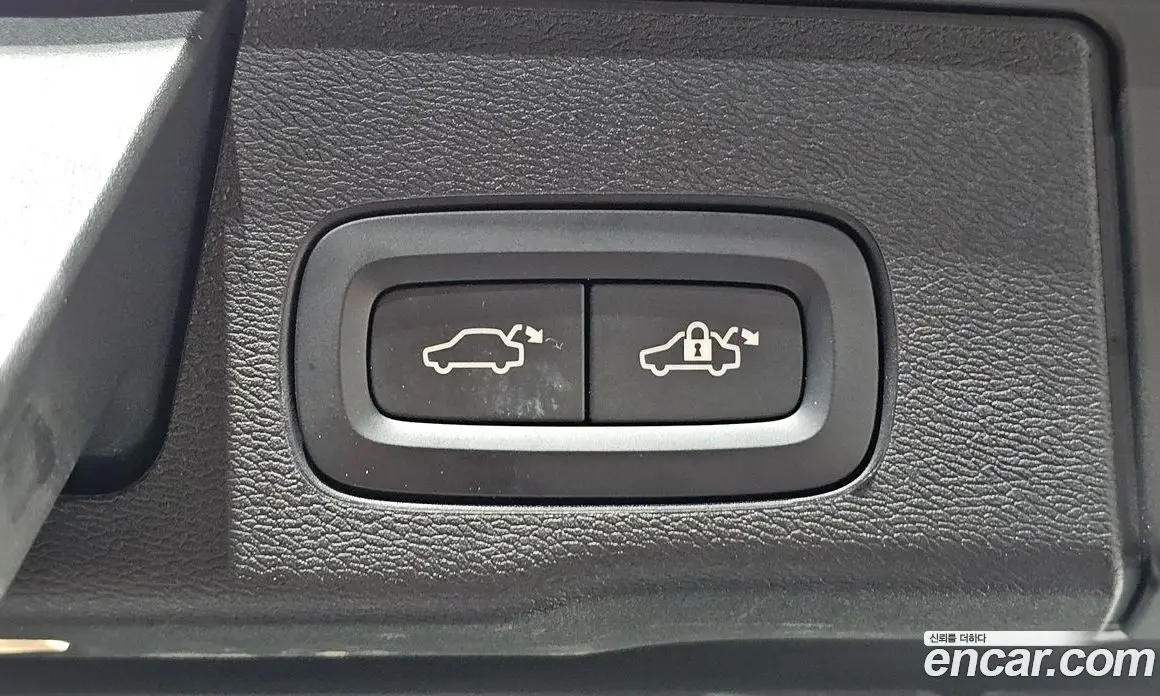 Volvo XC60 2019 2.0 автомат (гидро), фото 20
