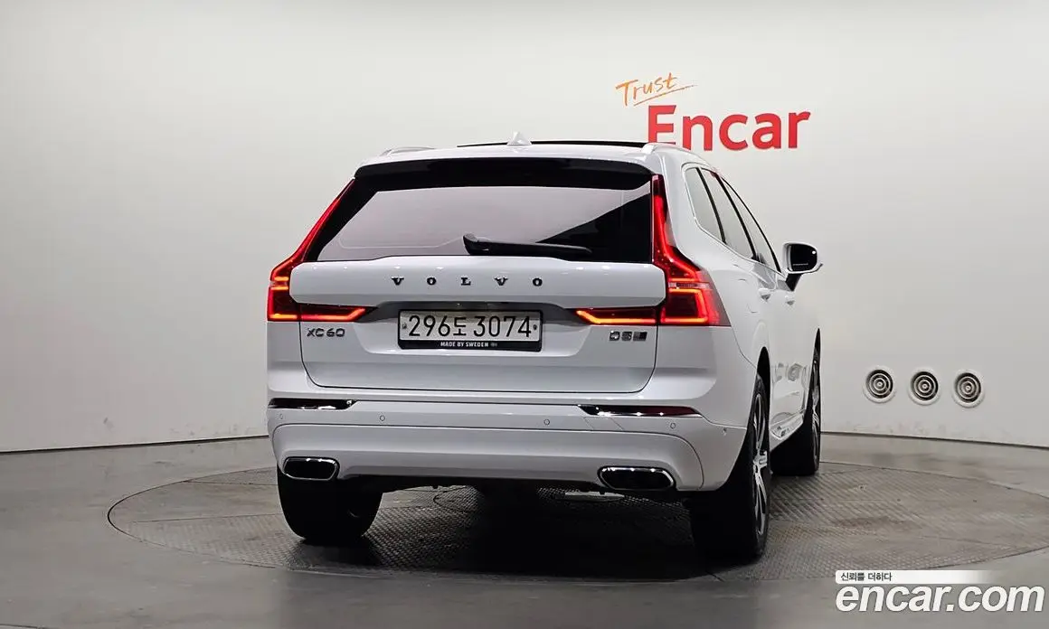 Volvo XC60 2019 2.0 автомат (гидро), фото 4