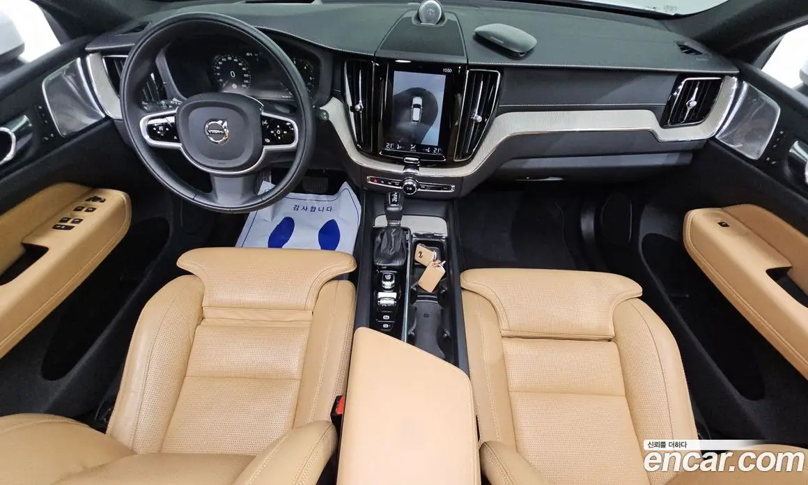 Volvo XC60 2019 2.0 автомат (гидро), фото 7