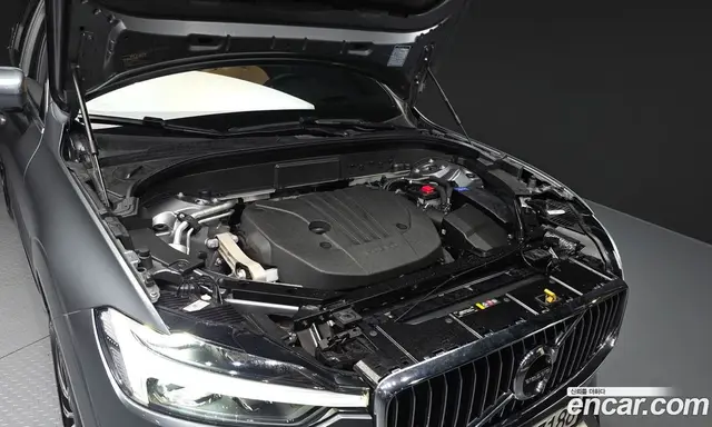 Volvo XC60 2021 2.0 автомат (гидро), миниатюра 6