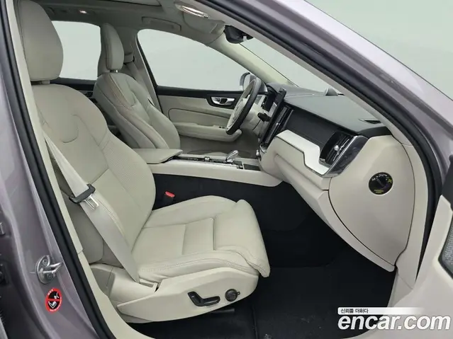 Volvo XC60 2025 2.0 автомат (гидро), миниатюра 11
