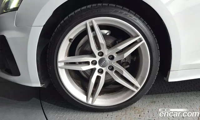 Audi A5 2021 2.0 автомат (гидро), миниатюра 5