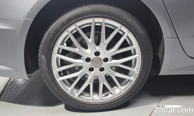 Audi A6 2018 2.0 автомат (гидро), миниатюра 5