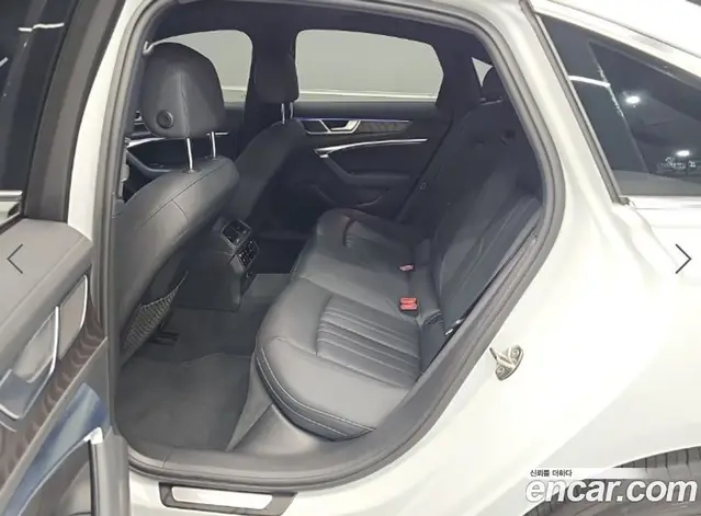 Audi A6 2020 2.0 автомат (гидро), миниатюра 12
