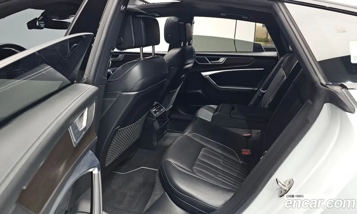 Audi A7 2022 3.0 автомат (гидро), фото 17