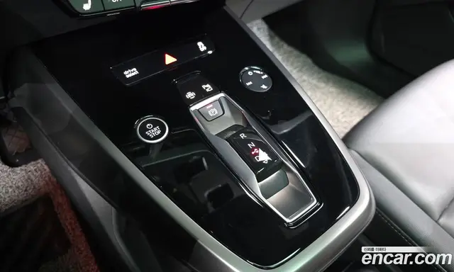 Audi Q4 e-tron 2023 0.2 автомат (гидро), миниатюра 12