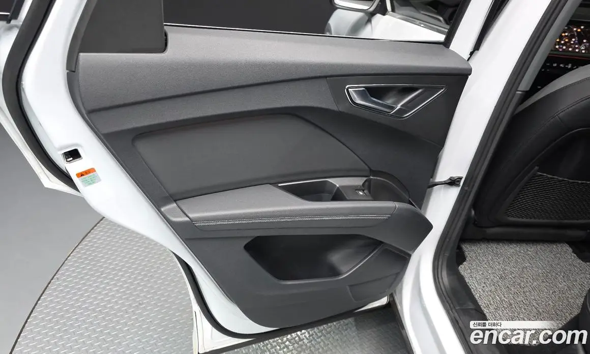Audi Q4 e-tron 2023 0.2 автомат (гидро), фото 15